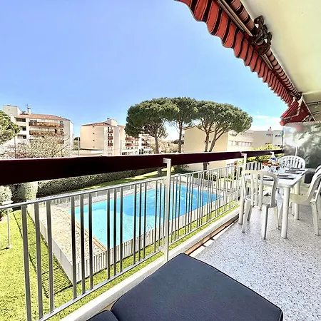 3 Pieces A Avec Piscine Partagee, Pres Du Centre - Fr-1-226a-205 Apartamento Fréjus
